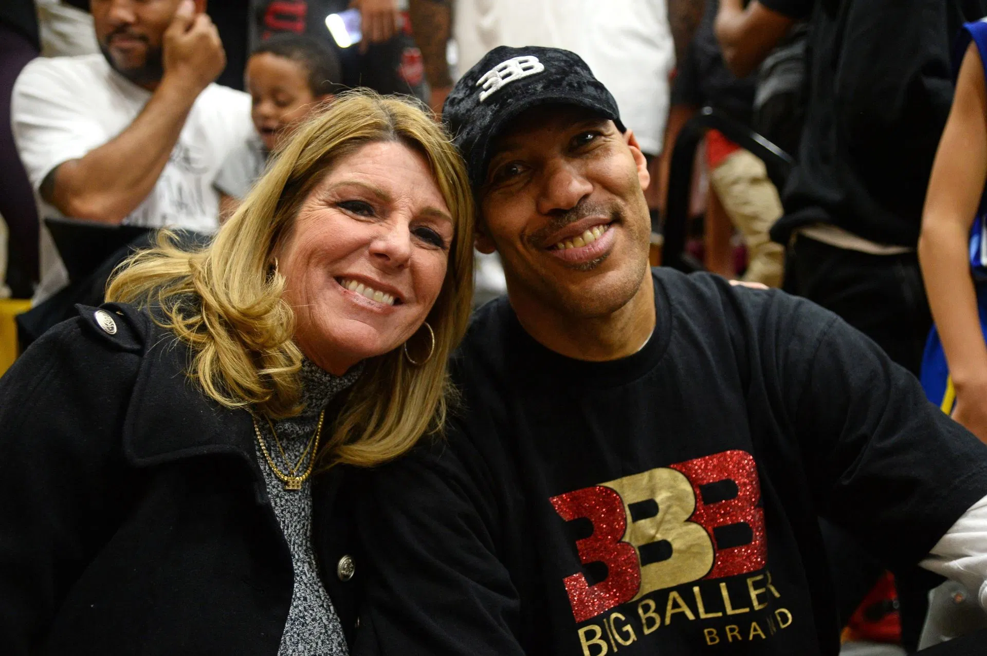 ‘Isso é muito triste’: os fãs da NBA realmente sentem por LaVar Ball depois que ele revela o verdadeiro amor por Tina Ball após o divórcio