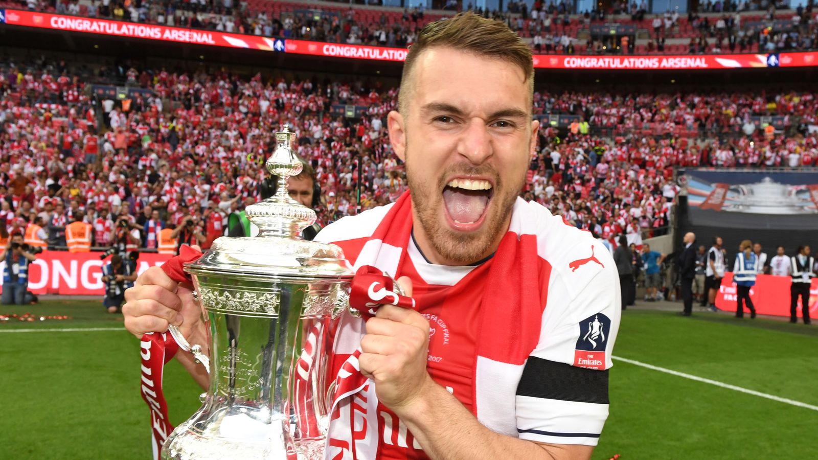 Oxford United: Aaron Ramsey nomeado treinador principal após saída de Matt Bloomfield | Notícias de futebol
