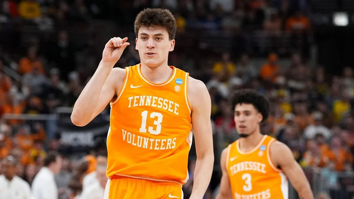 Transferência F JP Estrella diz que vai ficar com Michigan