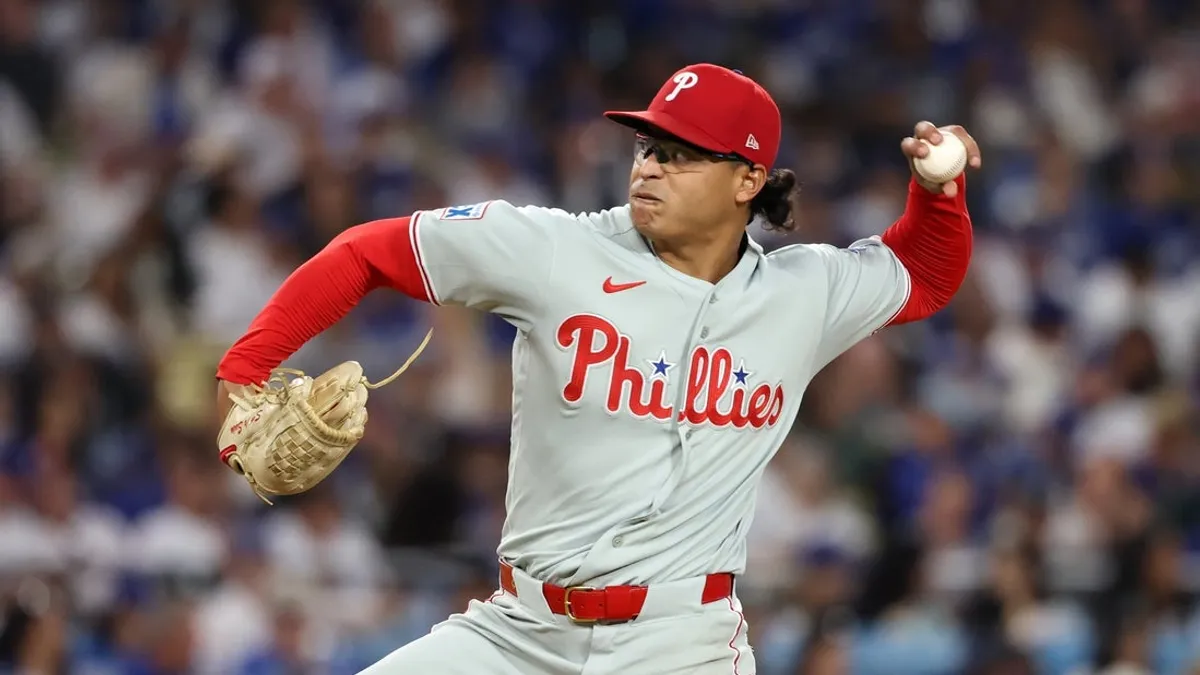 Com habilidade para se recuperar de derrotas, Phils enfrenta Royals em queda
