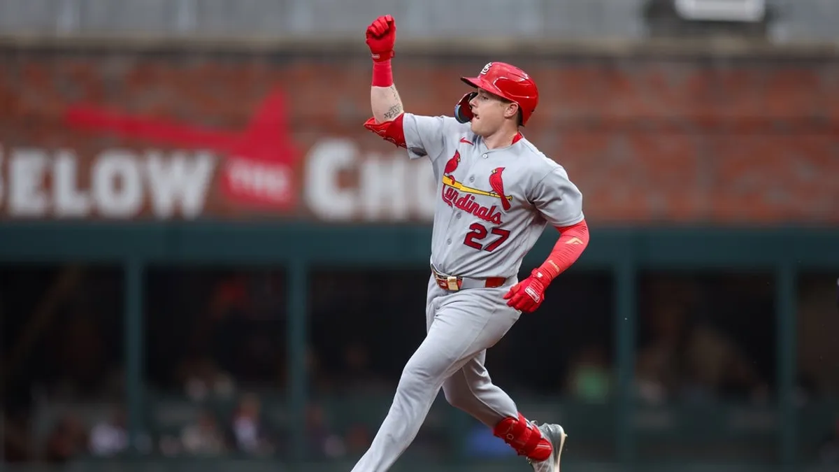 Nathan Church acaba com a seca de homers enquanto os Cardinals lideram os Braves