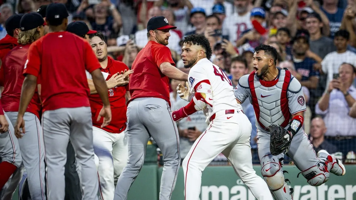 Cade Cavalli, do Nationals, e Willson Contreras, do Red Sox, foram suspensos por 7 jogos por briga