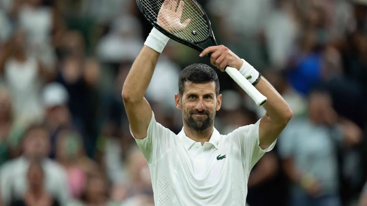 Novak Djokovic empata marca de vitórias de Roger Federer em Wimbledon