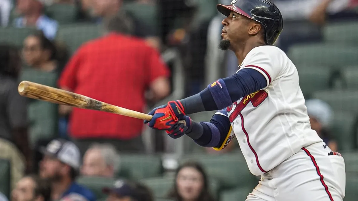 Braves aposenta os 20 últimos Cardinals para interromper a derrapagem e até a série