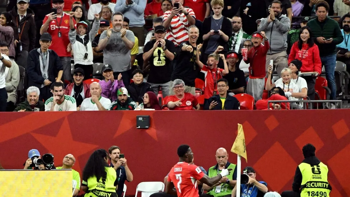 Suíça vence Argélia e chega às oitavas de final pela quarta Copa do Mundo seguida