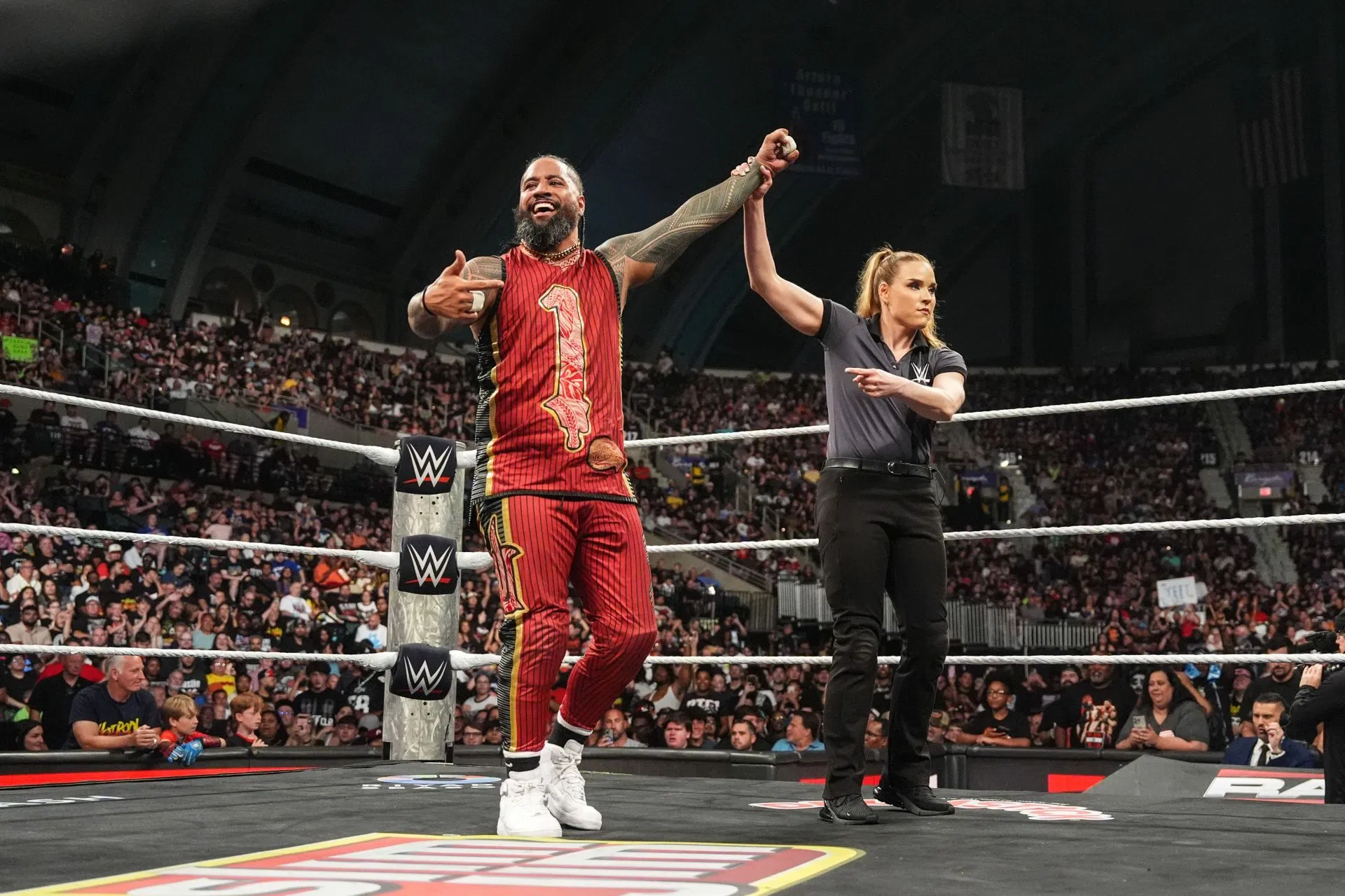 A estrela da WWE Jimmy Uso envia uma mensagem para sua filha após um marco importante