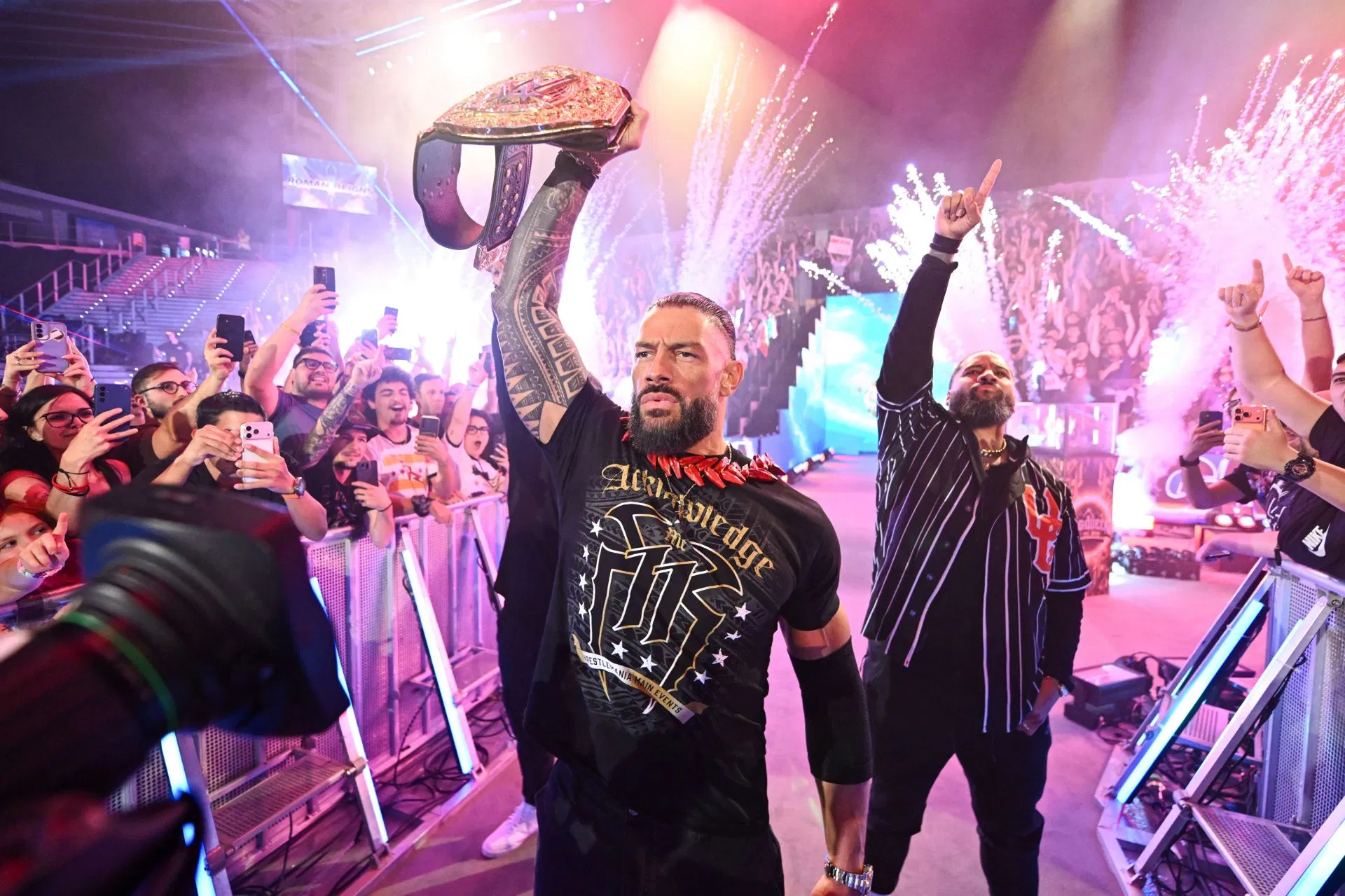 Motivo dos bastidores que a WWE cancelou o SummerSlam Match de Roman Reigns
