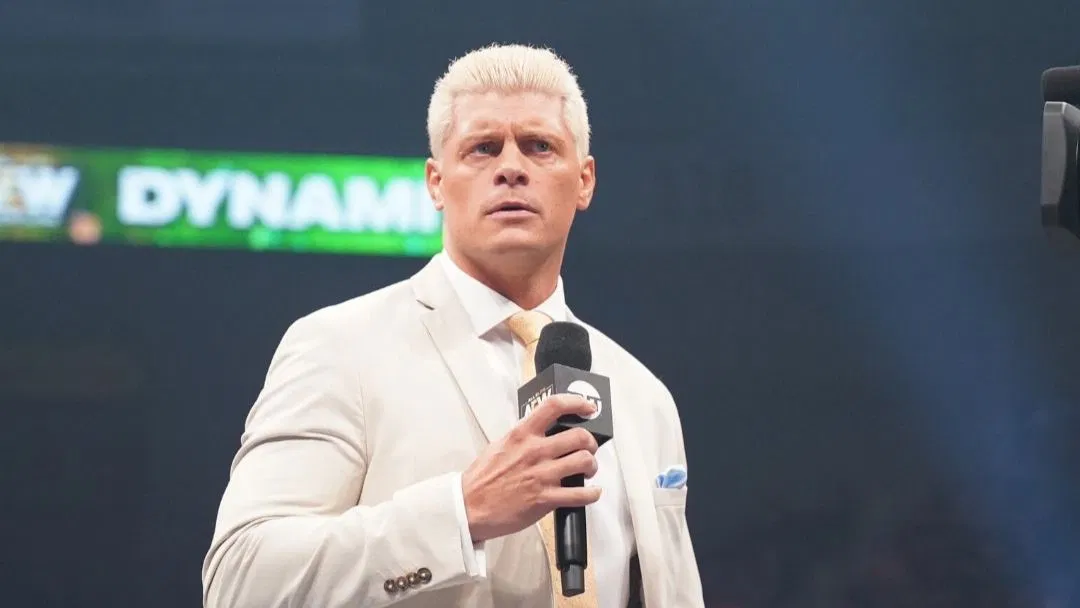 Nome chocante de Cody Rhodes lançado no AEW Dynamite por seu ex-rival