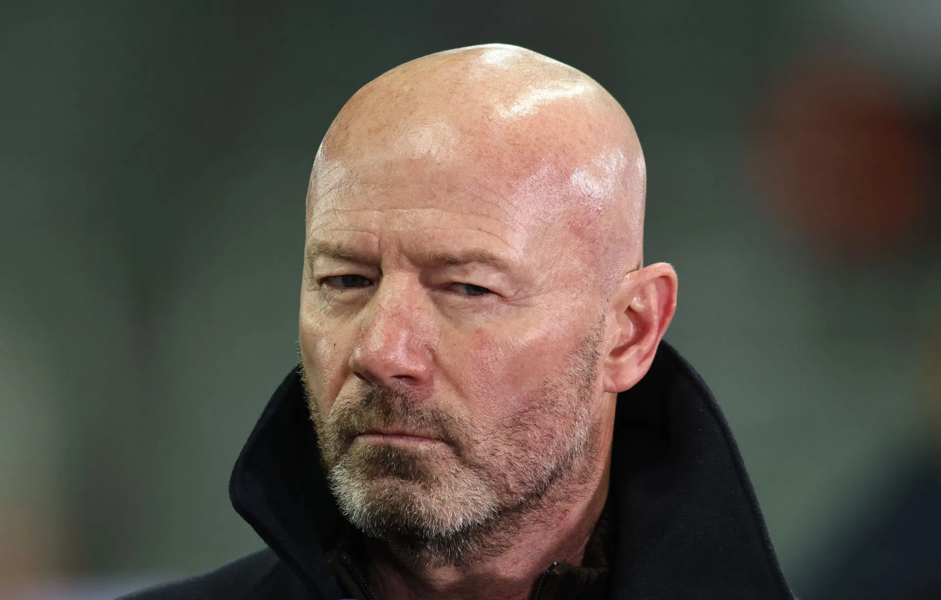 “É constrangedor para o Chelsea” – Alan Shearer critica os Blues por tentativa ‘ridícula’ de contratar novo jogador