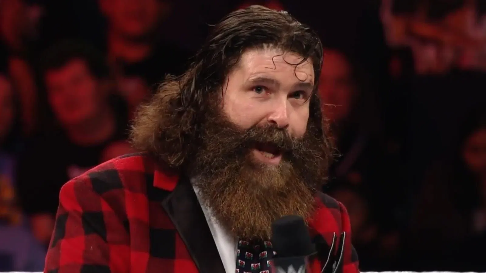 Legend envia uma mensagem para Mick Foley depois que ele cortou oficialmente os laços com a WWE